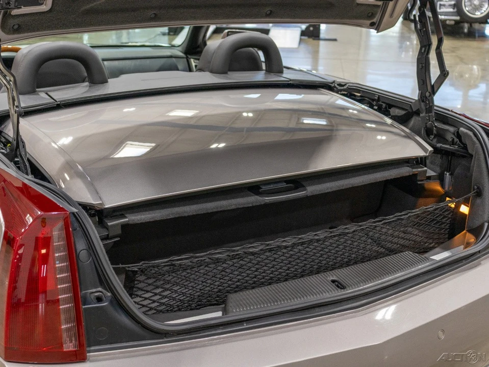 2004 Cadillac XLR - Image 23 of 24