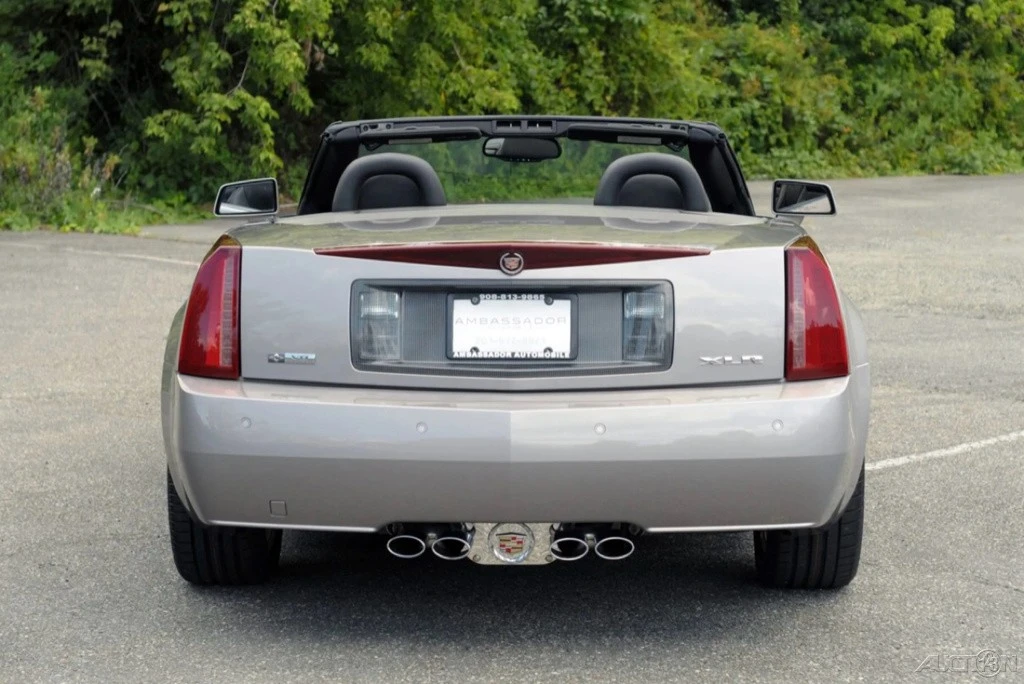 2004 Cadillac XLR - Image 6 of 24