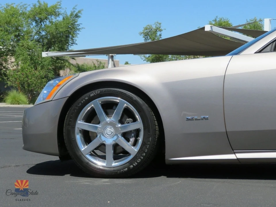 2004 Cadillac XLR - Image 18 of 31