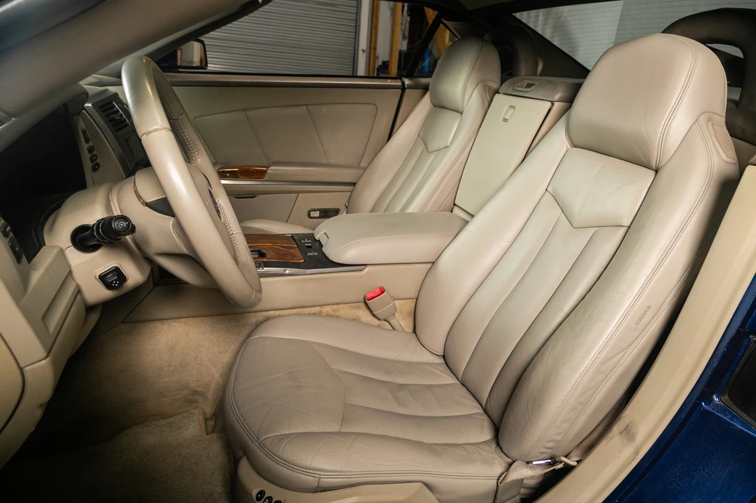 2004 Cadillac XLR - Image 4 of 21