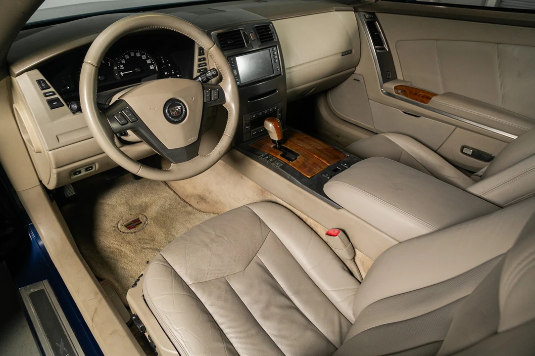 2004 Cadillac XLR - Image 2 of 21