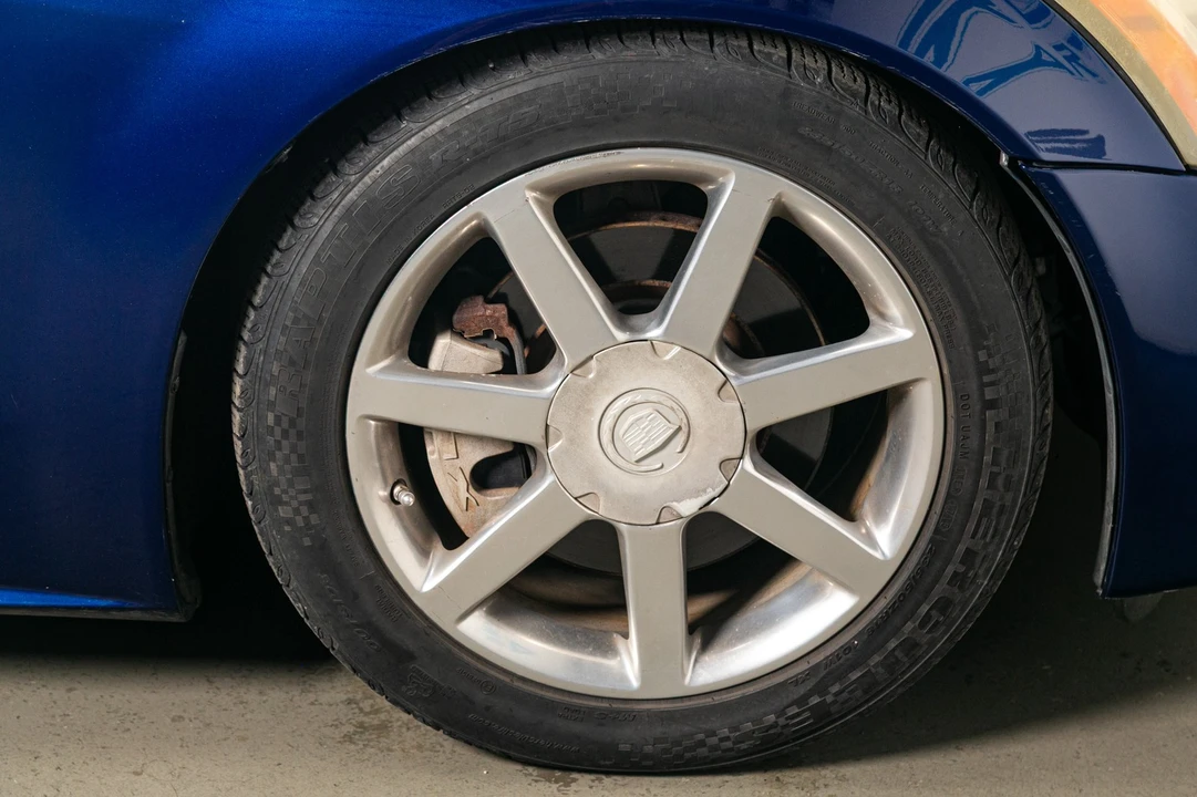 2004 Cadillac XLR - Image 18 of 21