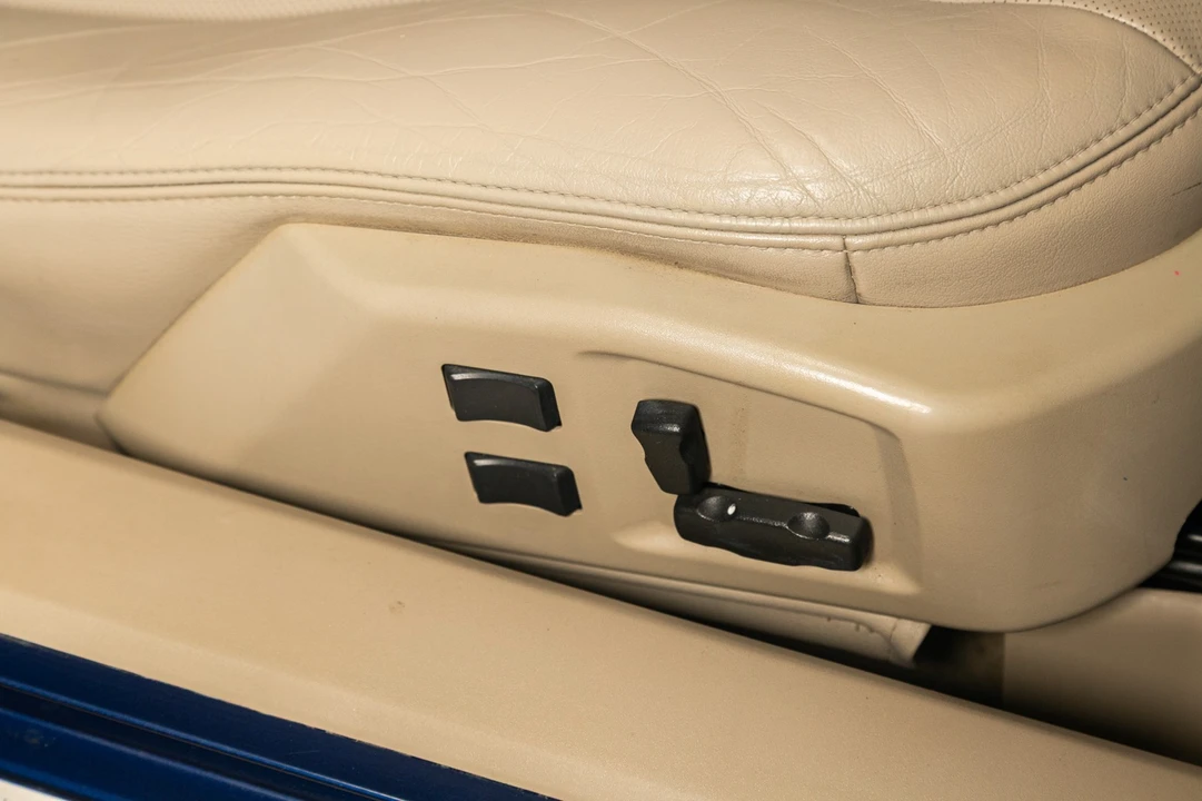 2004 Cadillac XLR - Image 21 of 21
