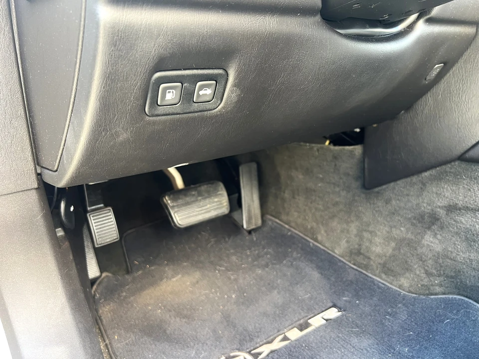 2004 Cadillac XLR - Image 31 of 31