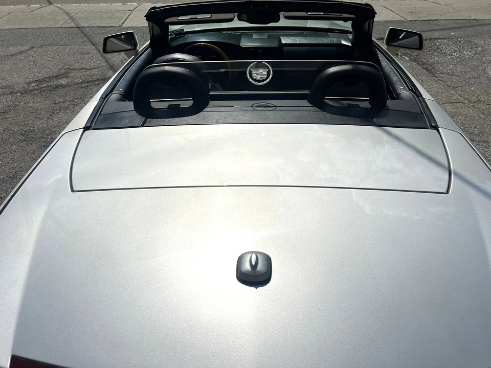 2004 Cadillac XLR - Image 11 of 31