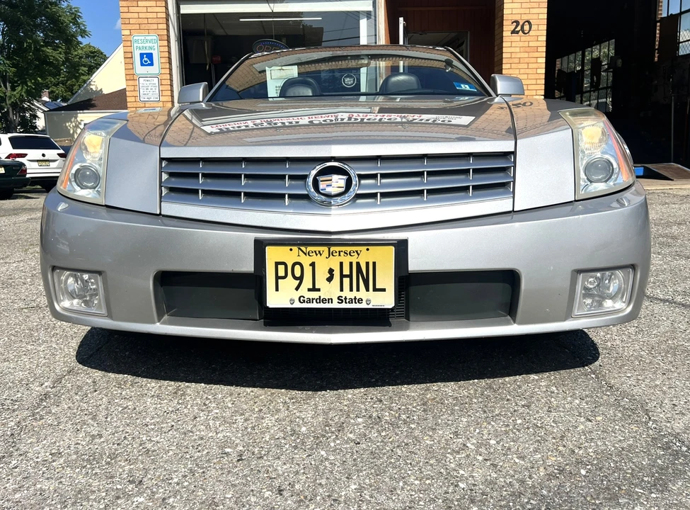 2004 Cadillac XLR - Image 17 of 31