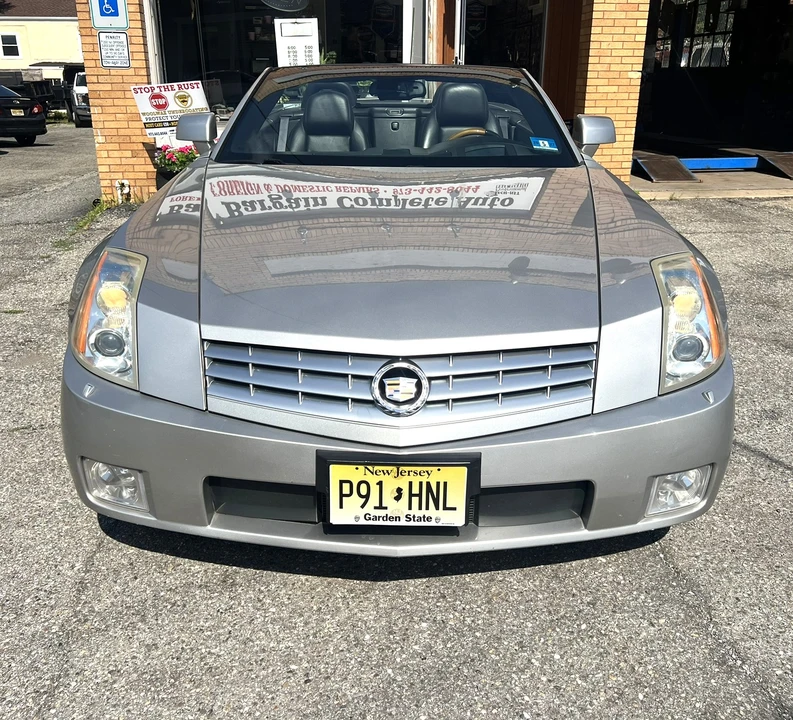 2004 Cadillac XLR - Image 2 of 31