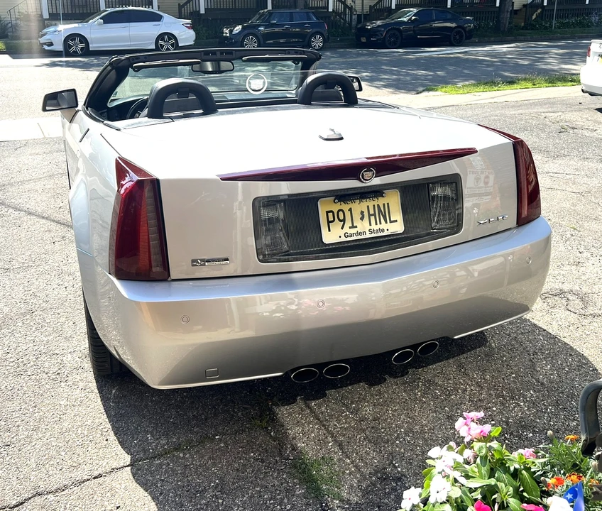 2004 Cadillac XLR - Image 18 of 31