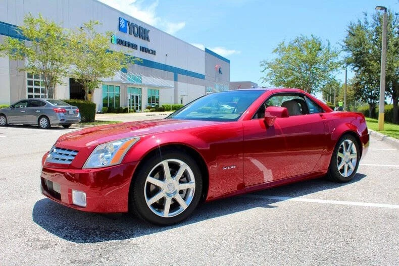 2004 Cadillac XLR - Image 7 of 12