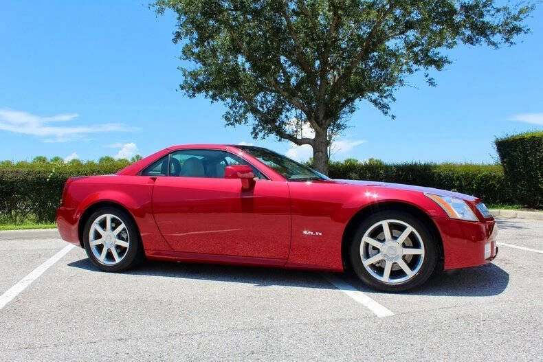 2004 Cadillac XLR - Image 3 of 12
