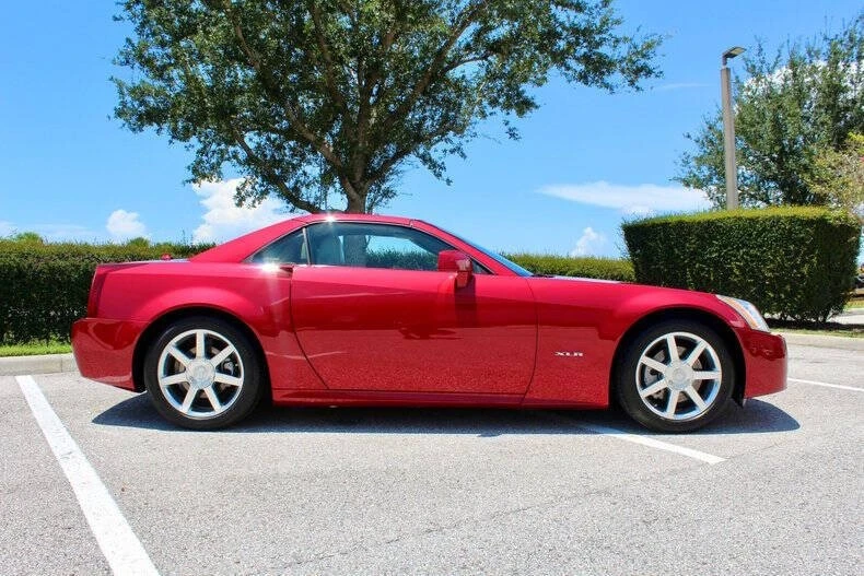 2004 Cadillac XLR - Image 2 of 12