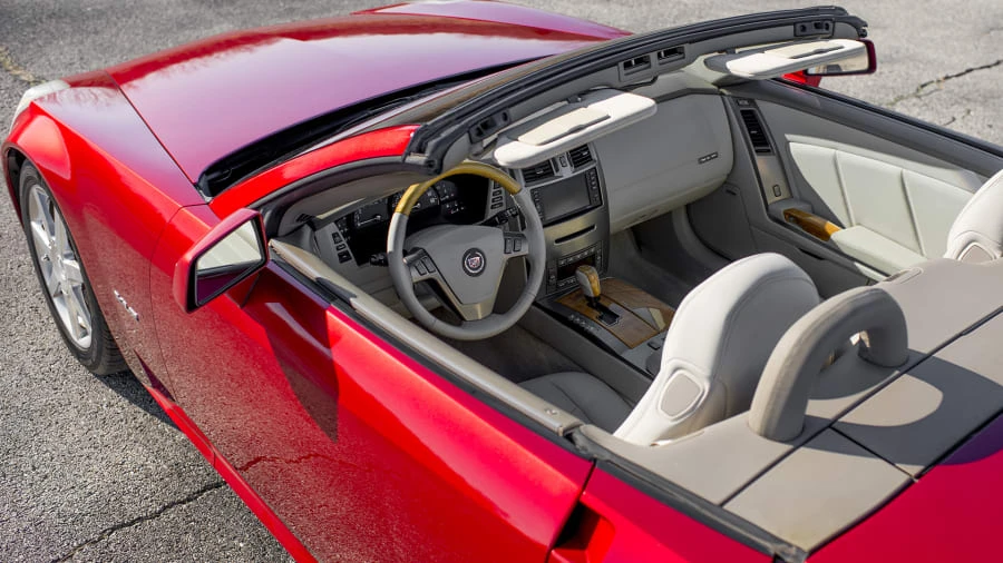 2004 Cadillac XLR - Image 4 of 12