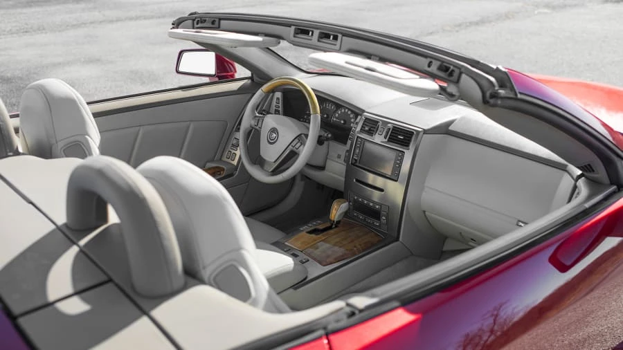 2004 Cadillac XLR - Image 5 of 12