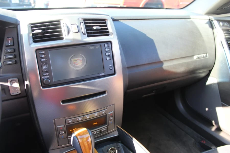 2004 Cadillac XLR - Image 7 of 24