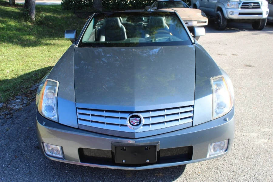 2004 Cadillac XLR - Image 9 of 24