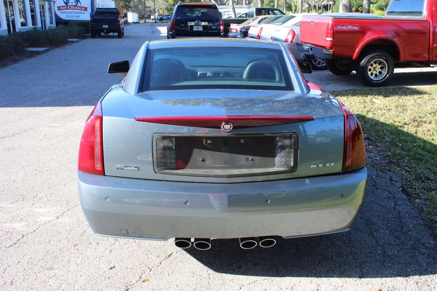 2004 Cadillac XLR - Image 20 of 24
