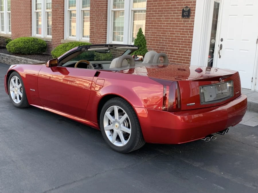 2004 Cadillac XLR - Image 3 of 10