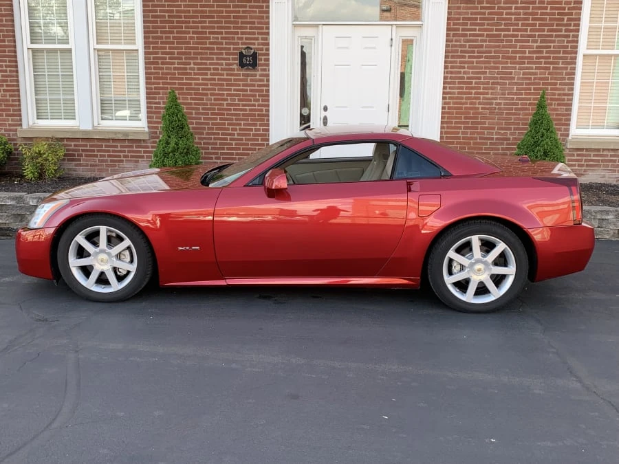 2004 Cadillac XLR - Image 9 of 10