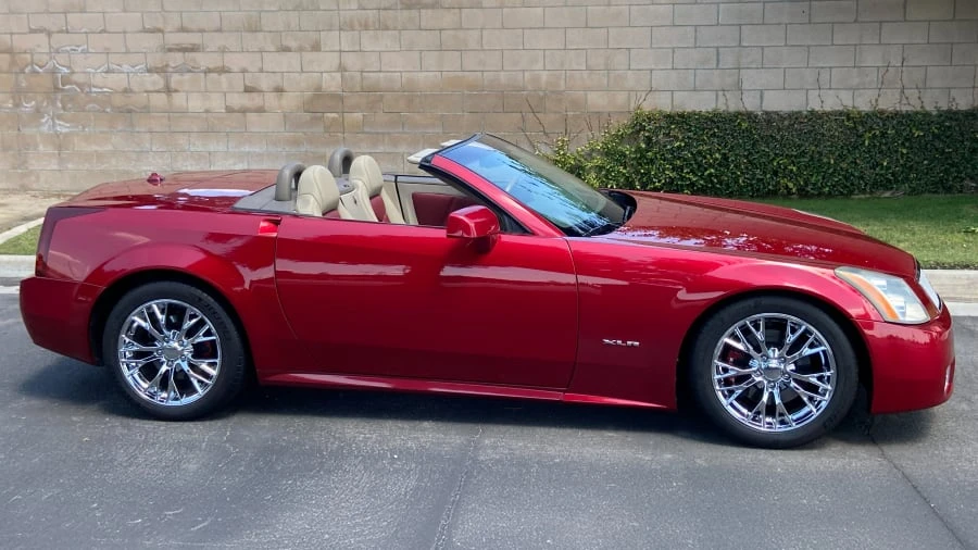 2004 Cadillac XLR - Image 2 of 19