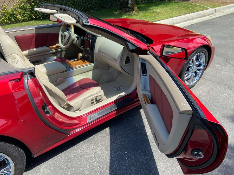 2004 Cadillac XLR - Image 13 of 19