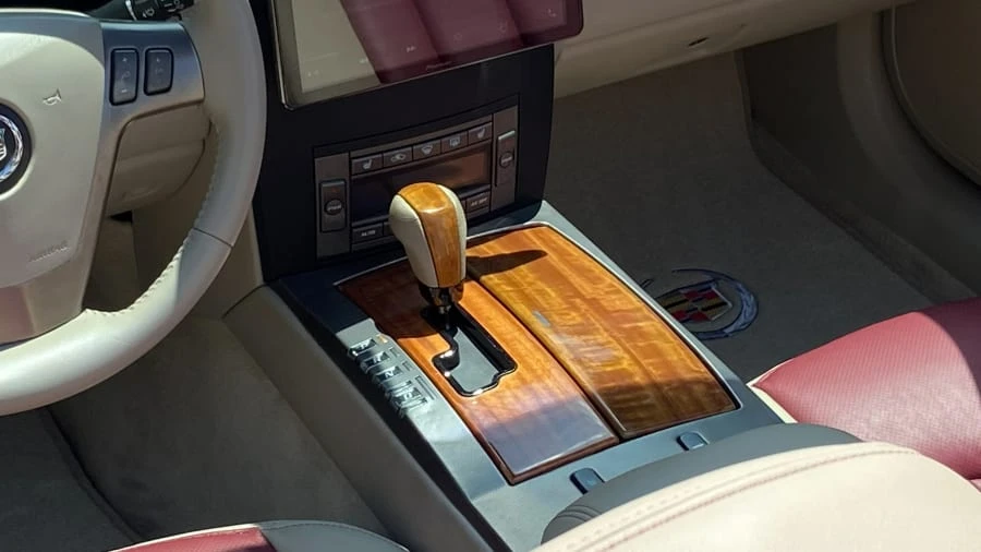 2004 Cadillac XLR - Image 17 of 19