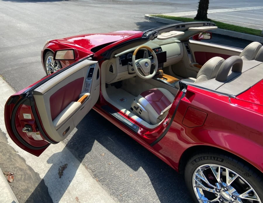 2004 Cadillac XLR - Image 15 of 19