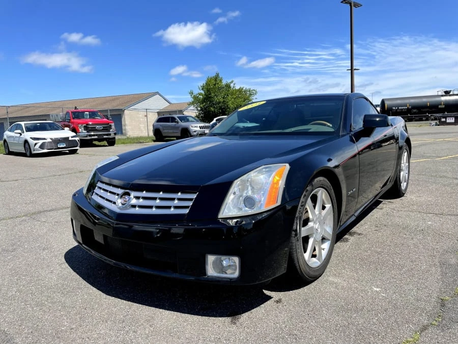 2004 Cadillac XLR - Image 2 of 7