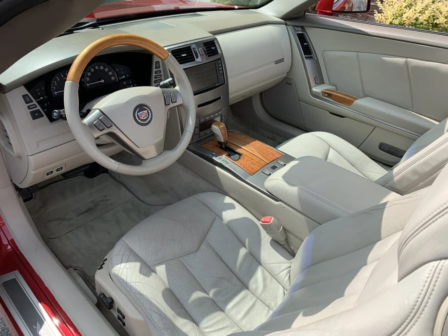 2004 Cadillac XLR - Image 4 of 10