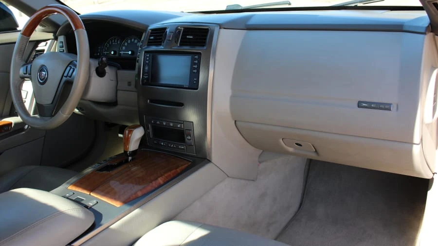 2004 Cadillac XLR - Image 7 of 18