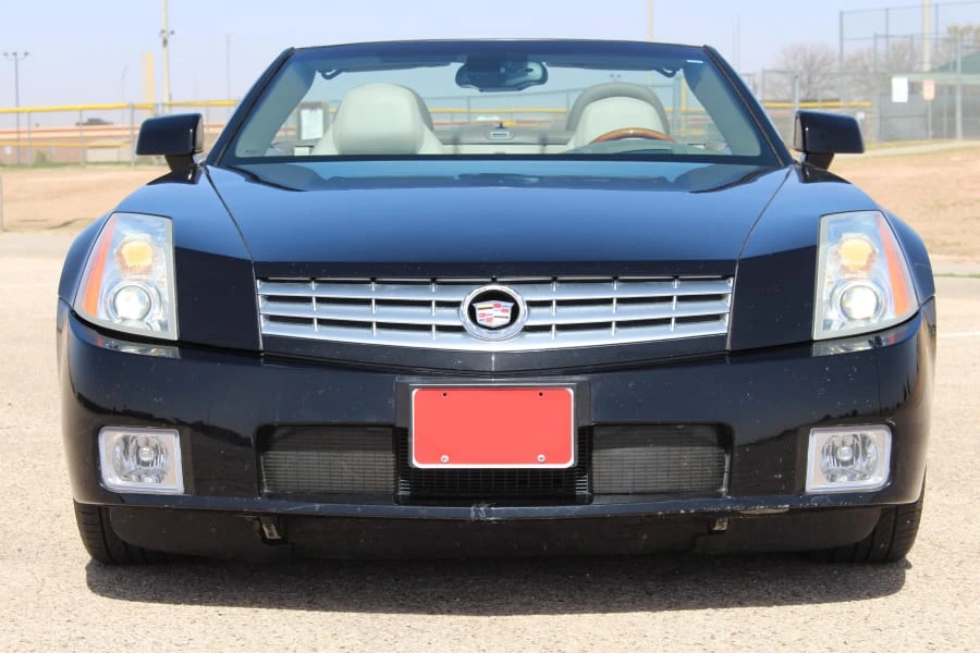 2004 Cadillac XLR - Image 11 of 18