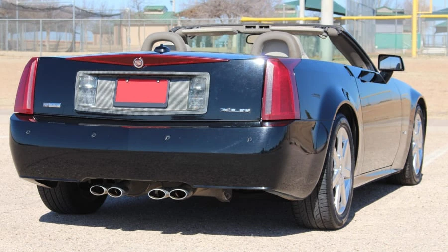 2004 Cadillac XLR - Image 18 of 18