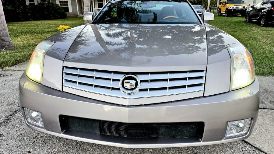 2004 Cadillac XLR - Image 6 of 10