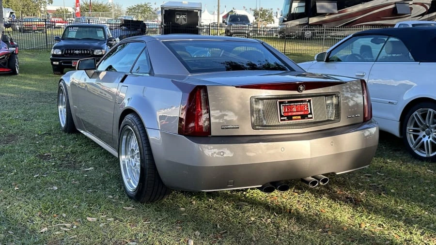 2004 Cadillac XLR - Image 4 of 10