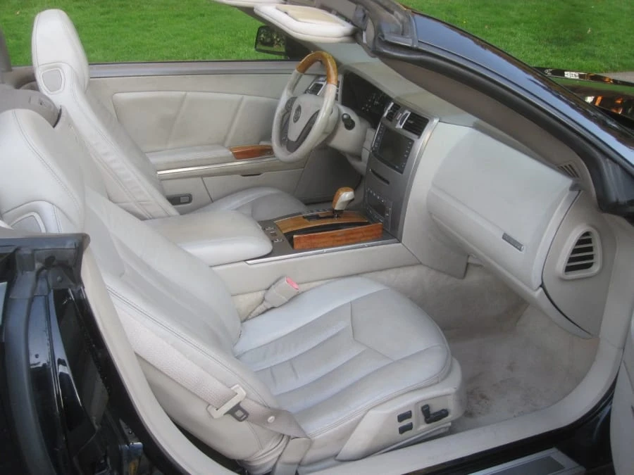 2004 Cadillac XLR - Image 10 of 14