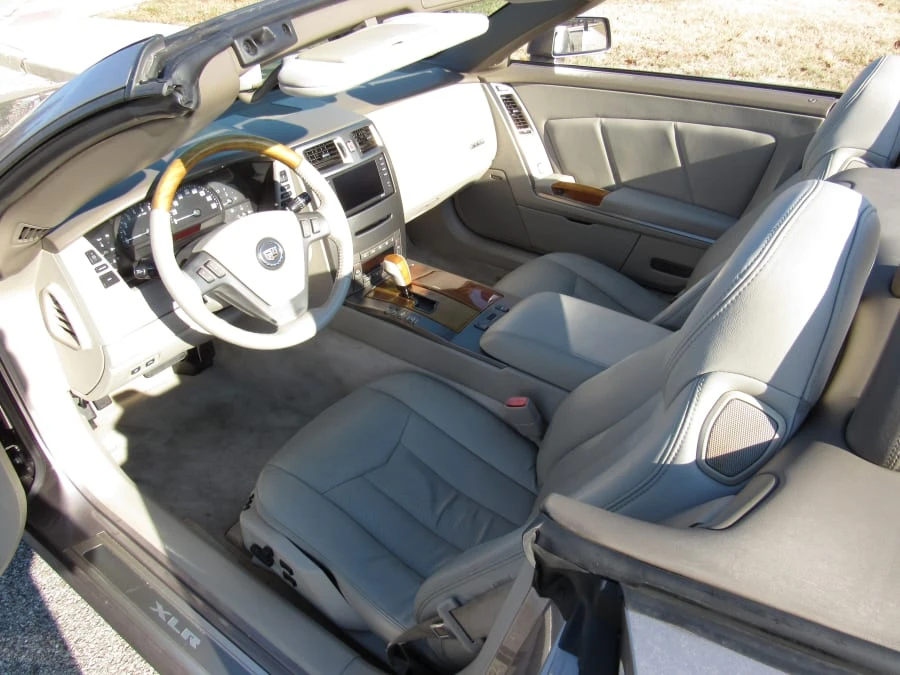 2004 Cadillac XLR - Image 4 of 10