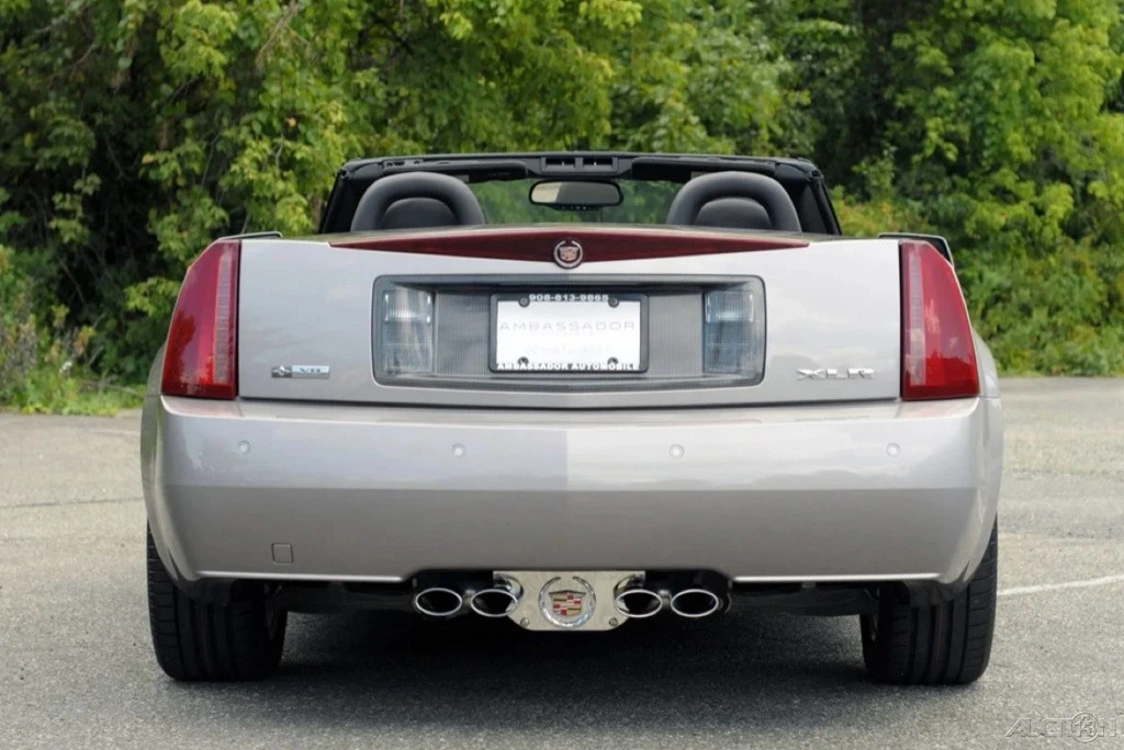 2004 Cadillac XLR - Image 7 of 21