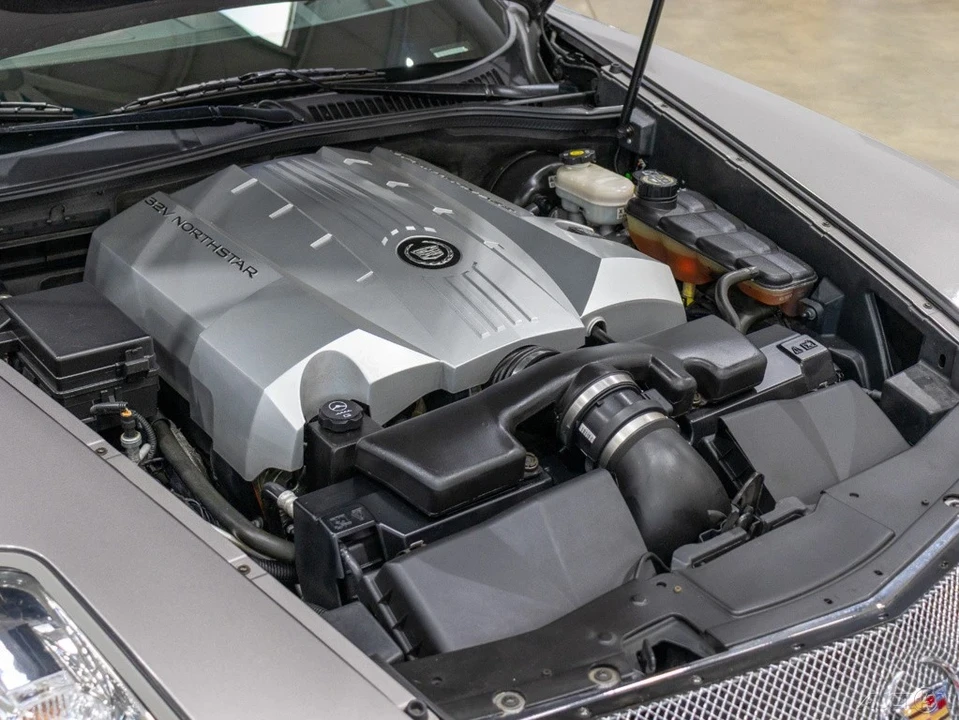 2004 Cadillac XLR - Image 20 of 21