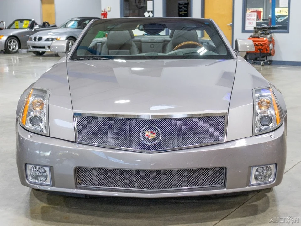 2004 Cadillac XLR - Image 2 of 21
