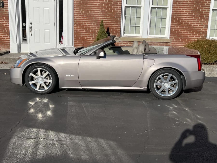 2004 Cadillac XLR - Image 2 of 11