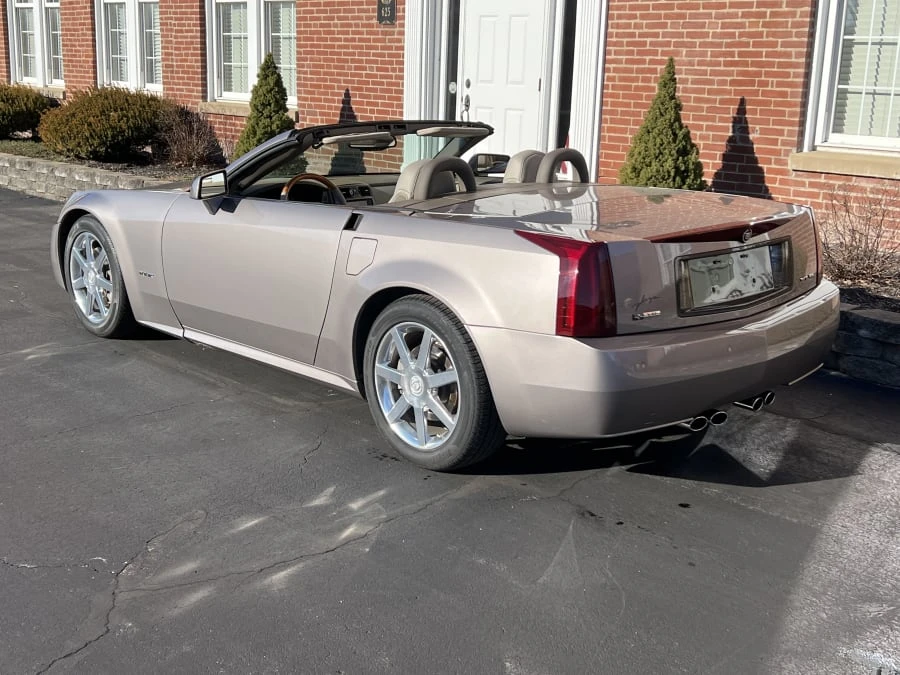 2004 Cadillac XLR - Image 3 of 11