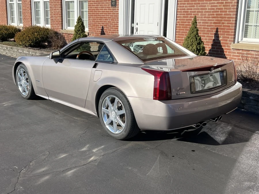 2004 Cadillac XLR - Image 10 of 11