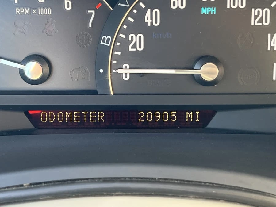 2004 Cadillac XLR - Image 11 of 11