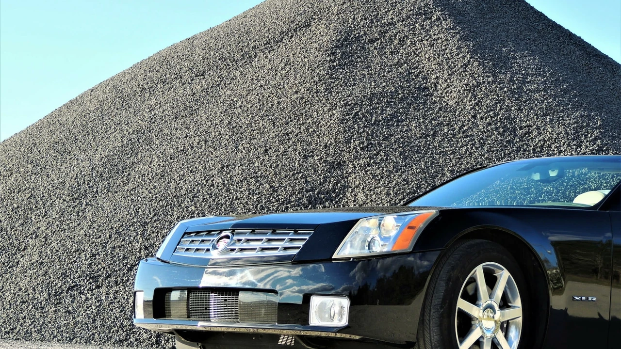 2004 Cadillac XLR - Image 28 of 31