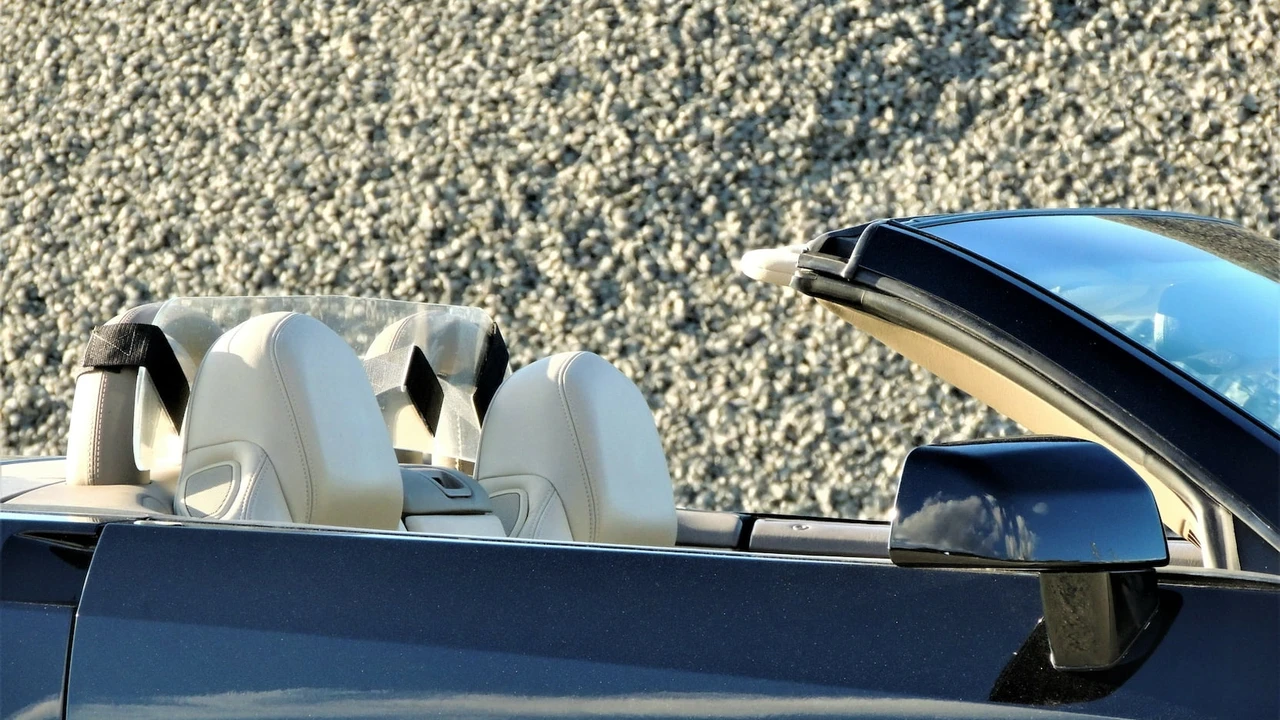 2004 Cadillac XLR - Image 31 of 31