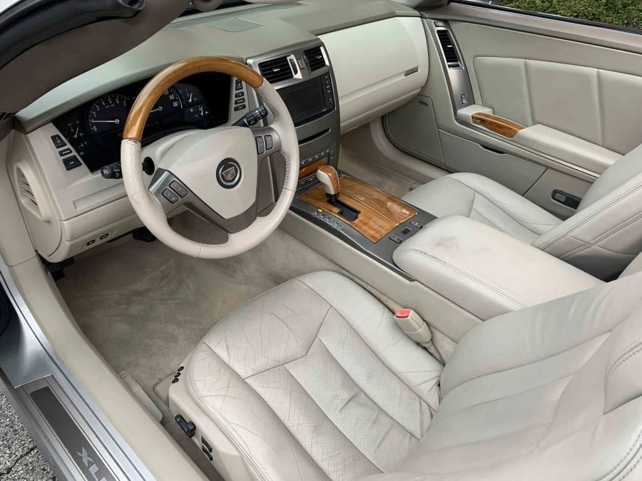 2004 Cadillac XLR - Image 4 of 10