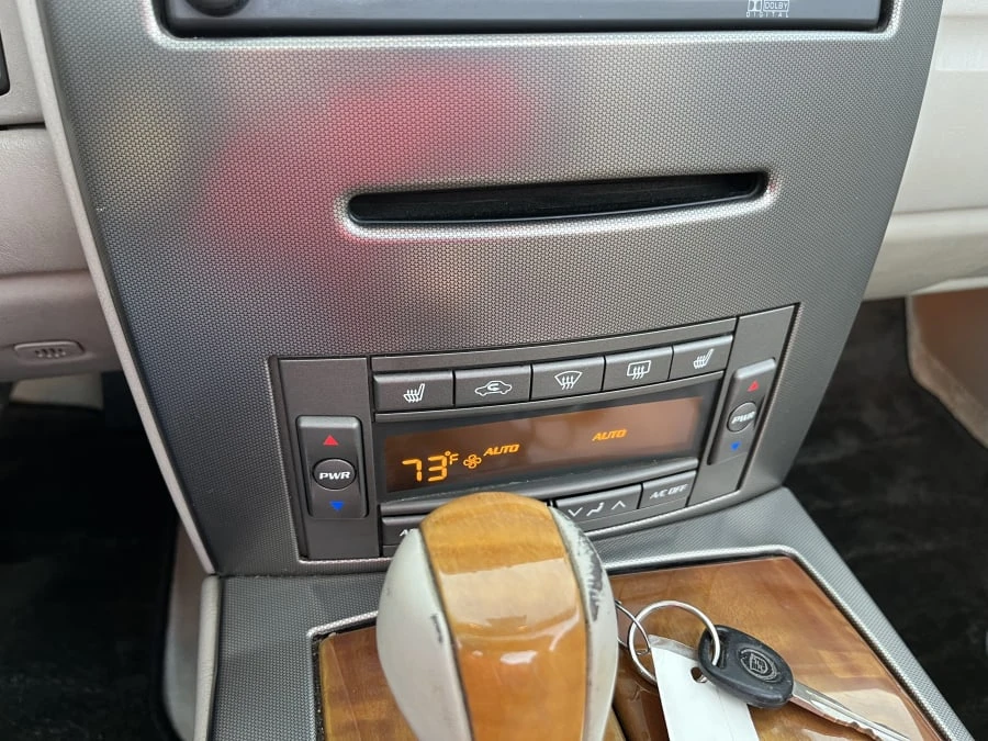 2004 Cadillac XLR - Image 7 of 11