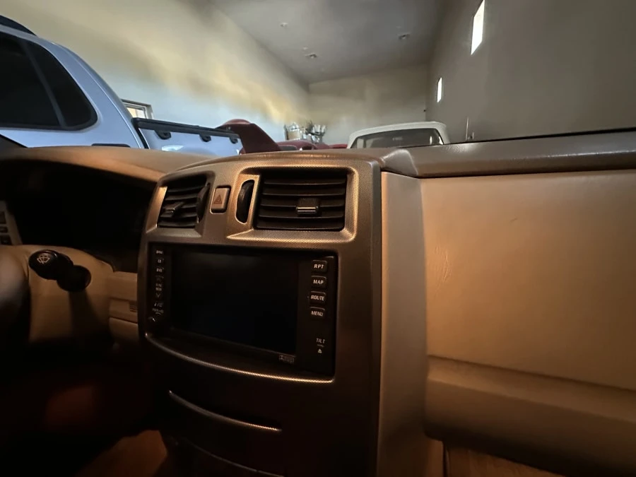 2004 Cadillac XLR - Image 10 of 13