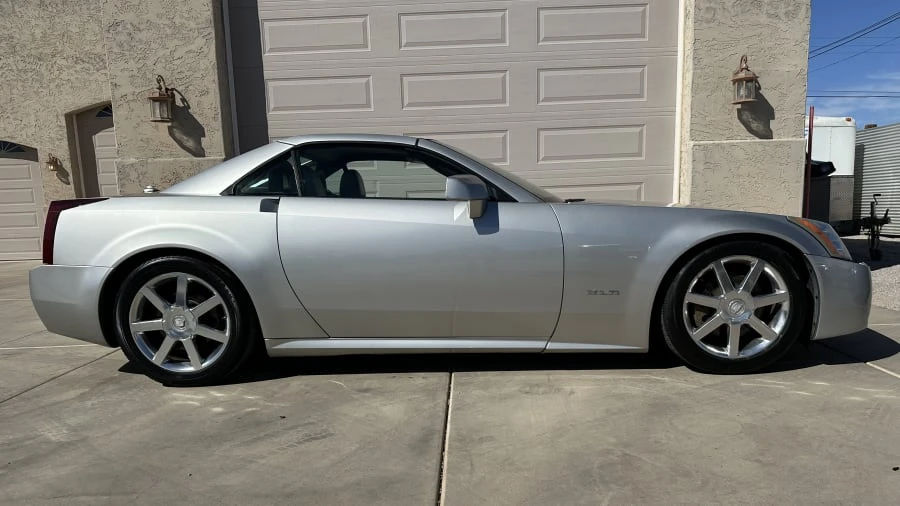 2004 Cadillac XLR - Image 2 of 13