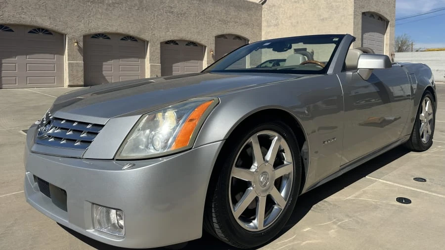 2004 Cadillac XLR - Image 6 of 13