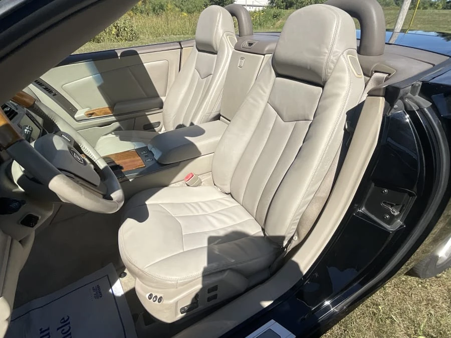 2004 Cadillac XLR - Image 7 of 13